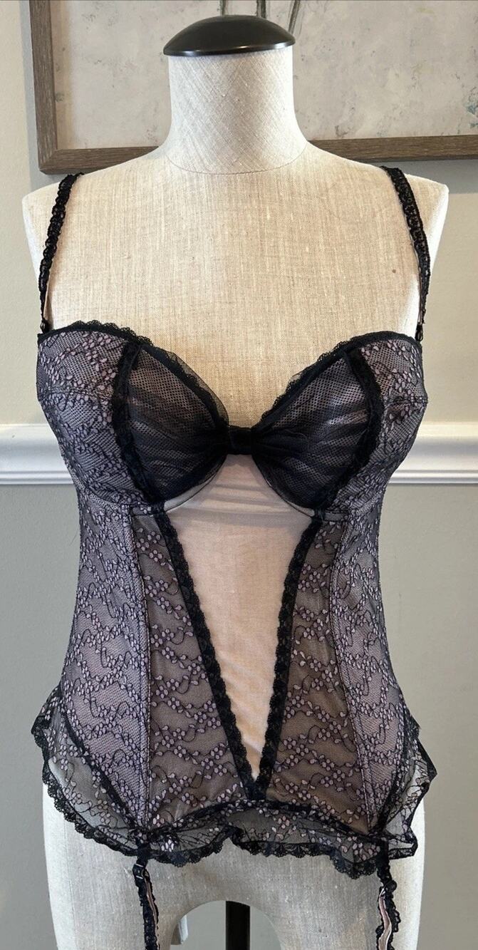 NWT Victoria Secret Black & Light Pink Lace Corset with Garter Size 36c
